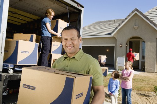 Furniture and box loading service for moves in Old Oak Common